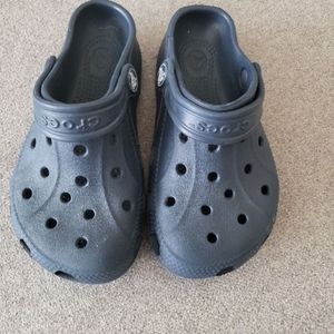 Kids crocs size 10-11